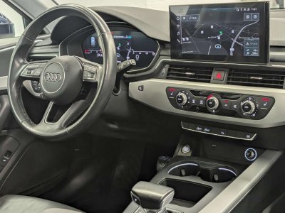 Audi A4 35TDi Avant STRONIC - 9