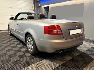 Audi A4 CABRIOLET 163 CV BVM6 - 27