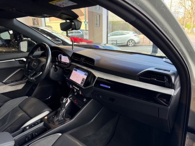 Audi Q3 Sportback 40 TFSI 190 ch S tronic 7 Quattro S line / Bang of Olufsen / Lumière d'ambiance - 12