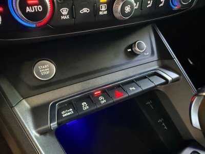 Audi Q3 Sportback 40 TFSI 190 ch S tronic 7 Quattro S line / Bang of Olufsen / Lumière d'ambiance - 22