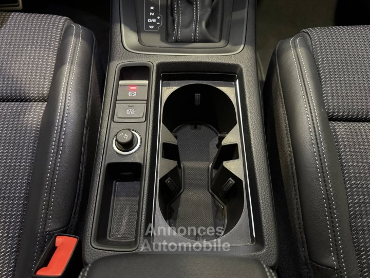 Audi Q3 Sportback 45 TFSIe 245 ch S tronic 6 S line - 17