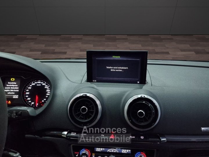 Audi RS3 25 TFSI Quattro 400 ch - S tronic &bull; LED &bull; Si&egrave;ges Sport Cuir &bull; Chauffants &bull; Navi - 9