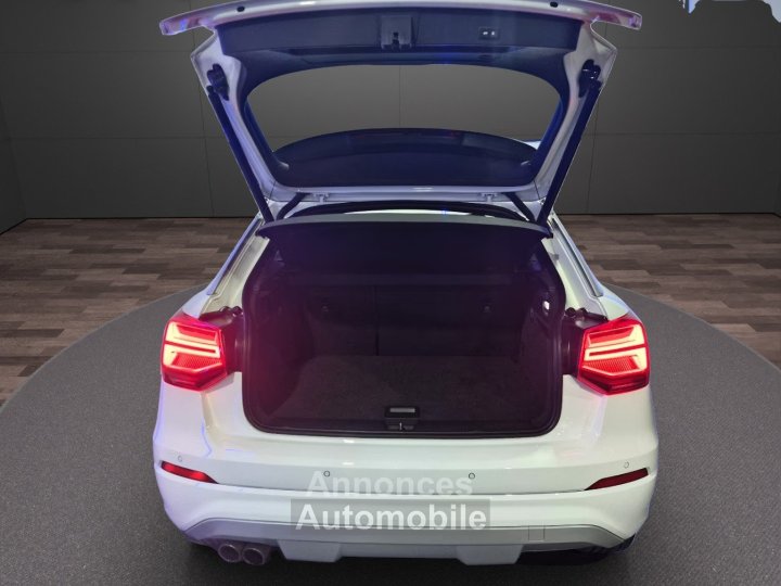 Audi Q2 20 TFSI 190ch Quattro S tronic 7 S Line - Volant m&eacute;plat - Toit ouvrant - Virtual Cockpit - 17