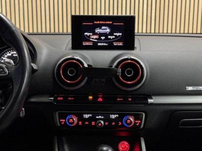 Audi S3 8V 20 TFSI 300 CH BVA S-tronic QUATTRO - Immat France   - 13