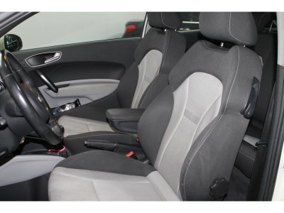 Audi A1 14 TFSI - 122 - Start/Stop BERLINE Ambiente   - 7