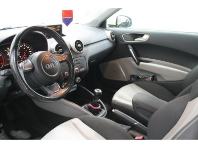 Audi A1 14 TFSI - 122 - Start/Stop BERLINE Ambiente   - 8