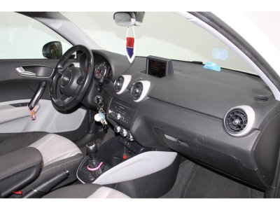 Audi A1 14 TFSI - 122 - Start/Stop BERLINE Ambiente   - 10