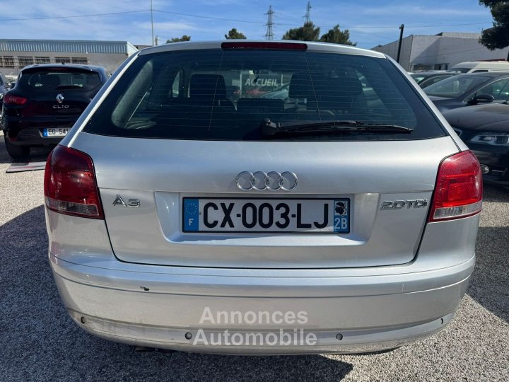 Audi A3 20 TDI 140CH AMBITION S TRONIC 6 3P - 9