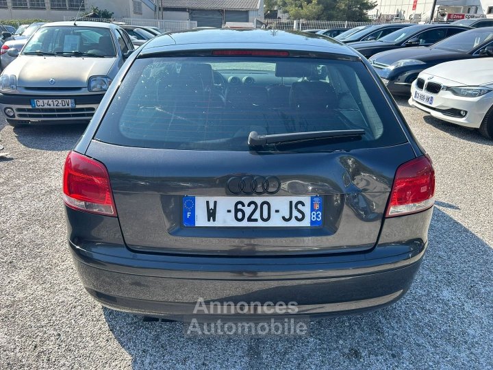Audi A3 20 TDI 140CH AMBITION LUXE 3P - 11