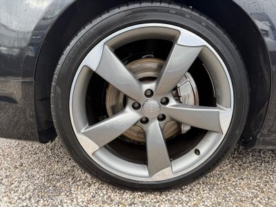 Audi A8 30 V6 TDI 262CH CLEAN DIESEL AVUS QUATTRO TIPTRONIC - 8