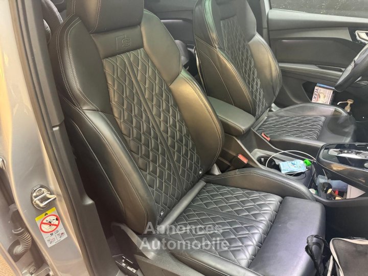 Audi Q4 E-Tron 40 204 ch 82 kW S line / Entretien / Garantie 6 mois - 12
