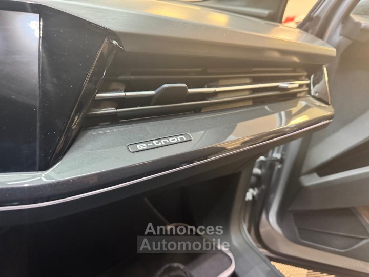 Audi Q4 E-Tron 40 204 ch 82 kW S line / Entretien / Garantie 6 mois - 15