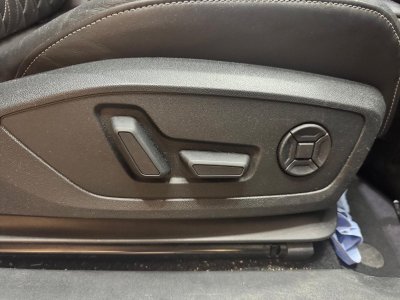 Audi Q4 E-Tron 40 204 ch 82 kW S line / Entretien / Garantie 6 mois   - 17