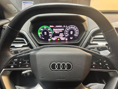 Audi Q4 E-Tron 40 204 ch 82 kW S line / Entretien / Garantie 6 mois   - 18