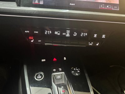 Audi Q4 E-Tron 40 204 ch 82 kW S line / Entretien / Garantie 6 mois   - 21