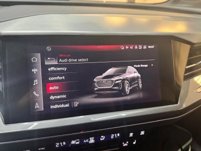 Audi Q4 E-Tron 40 204 ch 82 kW S line / Entretien / Garantie 6 mois   - 26