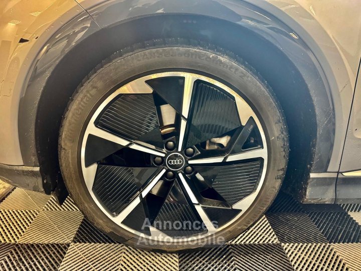 Audi Q4 E-Tron 40 204 ch 82 kW S line / Entretien / Garantie 6 mois - 40
