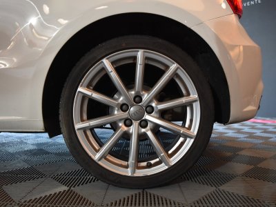 Audi A1 14 TFSI 125 BVM6 S line   - 11