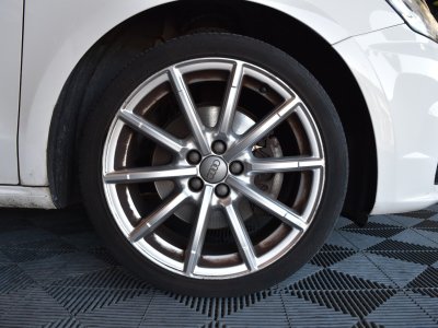 Audi A1 14 TFSI 125 BVM6 S line   - 13