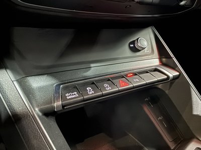 Audi Q3 35 TFSI 150ch S line S tronic 7   - 18