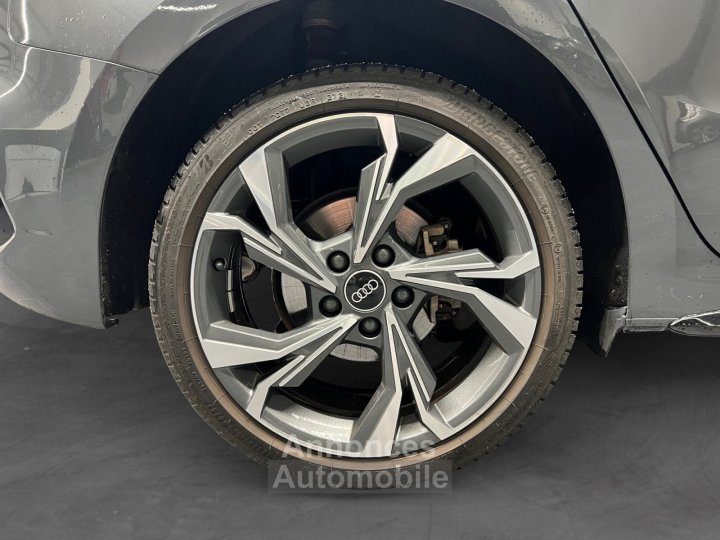 Audi A3 Sportback 35 TFSI 150 S tronic 7 S line - FULL LED - CAMÉRA - RÉGULATEUR - NAVIGATION - HAYON ÉLECTRIQUE - JANTRES 18 - 17