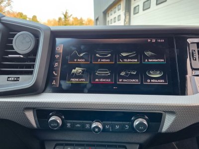 Audi A1 Sportback 10 30 tfsi 115 s-line s-tronic bva   - 18