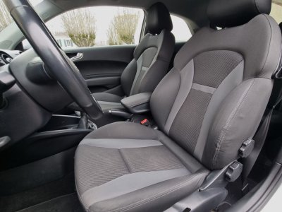 Audi A1 14 tdi 90 cv ultra metropolitan   - 9