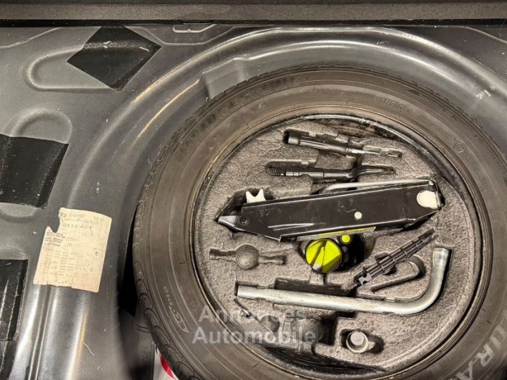 Audi A1 12 tfsi 90 s-line - 12