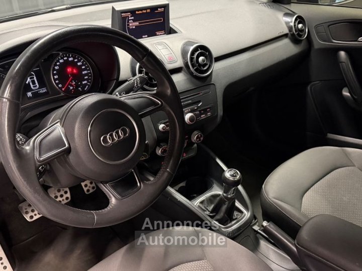 Audi A1 12 tfsi 90 s-line - 24