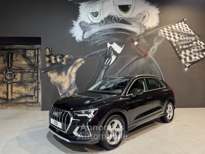 Audi Q3 35 TFSI 150 S Tronic DESIGN LUXE 1ere Main Attelage - 1