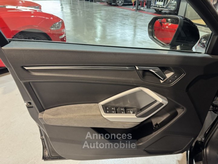 Audi Q3 35 TFSI 150 S Tronic DESIGN LUXE 1ere Main Attelage - 8