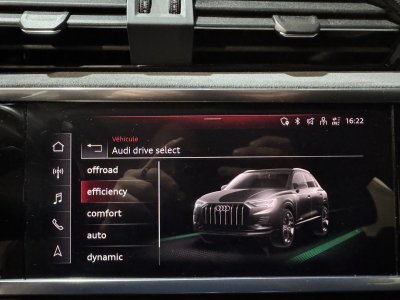 Audi Q3 35 TFSI 150 S Tronic DESIGN LUXE 1ere Main Attelage   - 16