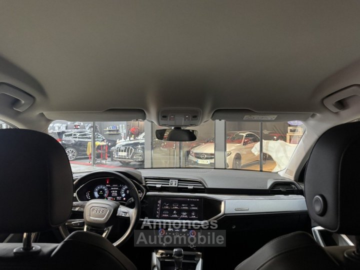 Audi Q3 35 TFSI 150 S Tronic DESIGN LUXE 1ere Main Attelage - 22