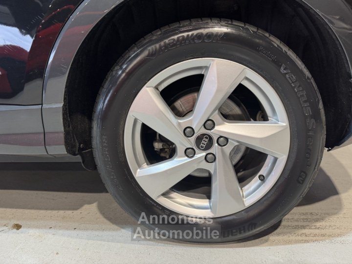 Audi Q3 35 TFSI 150 S Tronic DESIGN LUXE 1ere Main Attelage - 29