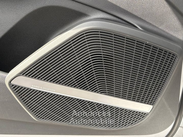 Audi Q5 Sportback 55 TFSIe 367 S tronic 7 Quattro S line - 33