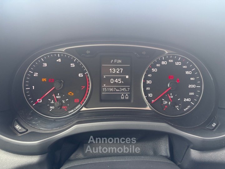 Audi A1 14 TFSI 122 Attraction toit ouvrant panoramique son Bose excellent &eacute;tat garantie 12 mois - 14