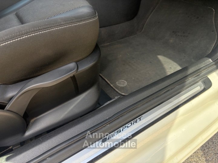 Audi A1 14 TFSI 122 Attraction toit ouvrant panoramique son Bose excellent &eacute;tat garantie 12 mois - 23