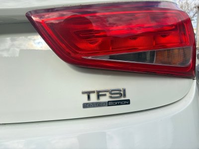 Audi A1 14 TFSI 122 Attraction toit ouvrant panoramique son Bose excellent &eacute;tat garantie 12 mois   - 24