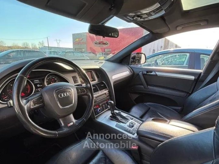 Audi Q7 30 TDI 205 S-LINE QUATTRO / 7 PLACES / CUIR ELECTRIQUE / CAMERA DE RECUL / TOIT OUVRANT - 11