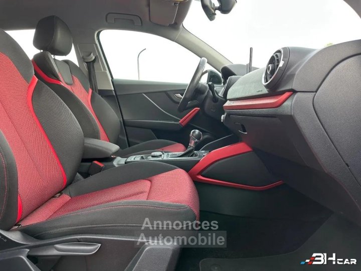 Audi Q2 10 30 TFSI 115 SPORT S-TRONIC BVA - 9