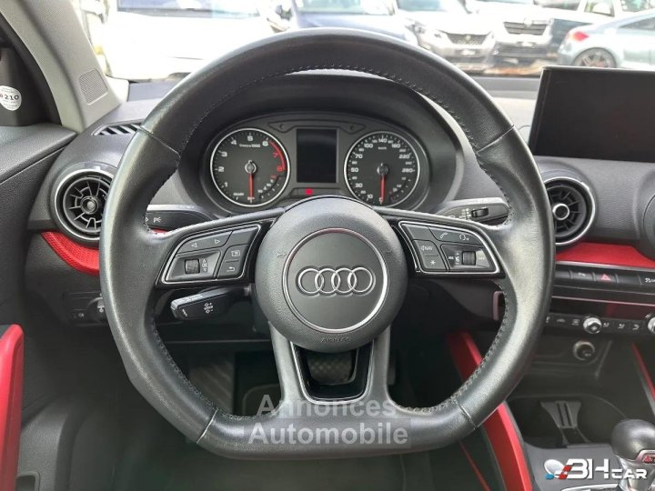 Audi Q2 10 30 TFSI 115 SPORT S-TRONIC BVA - 13