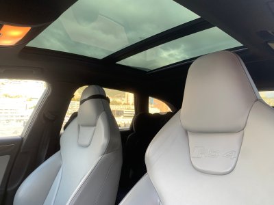 Audi RS4 IV AVANT 42 V8 FSI 450 QUATTRO S TRONIC 7   - 11