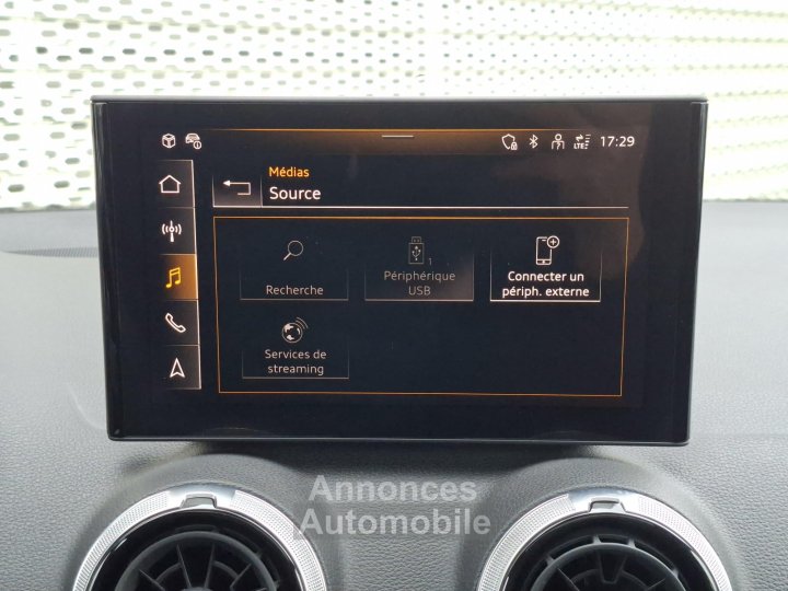 Audi Q2 35 TFSI 150 S tronic 7 S line - 24