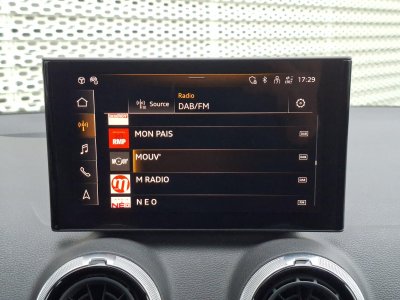 Audi Q2 35 TFSI 150 S tronic 7 S line   - 32