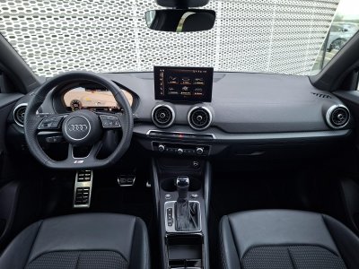 Audi Q2 35 TFSI 150 S tronic 7 S line   - 40