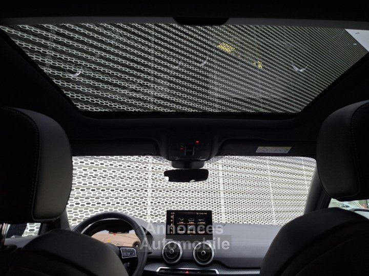 Audi Q2 35 TFSI 150 S tronic 7 S line - 42