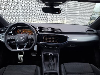 Audi Q3 Sportback 35 TDI 150 ch S tronic 7   - 38