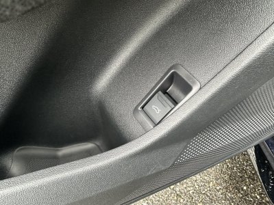 Audi A5 AVANT Avant TDI Hybride 204 ch S tronic 7 S line   - 13