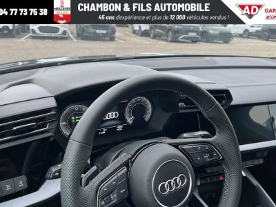 Audi A3 Sportback NOUVELLE 45 TFSI E HYBRIDE RECHARGEABLE 272 S tronic 6 S line   - 13