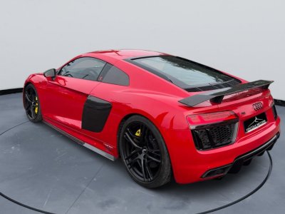 Audi R8 52 FSI quattro 5204cm3 540cv   - 5